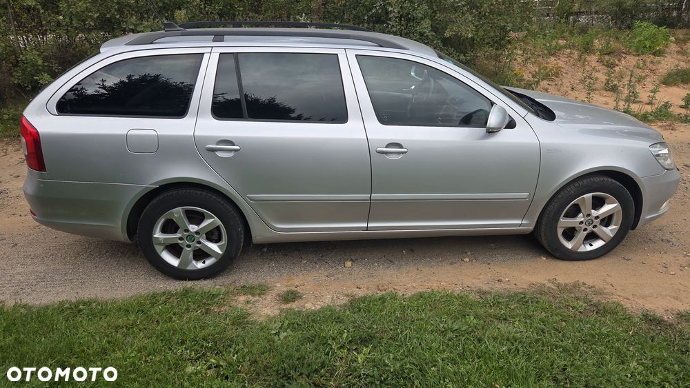 Skoda Octavia 1.6 TDI Family Plus - 9
