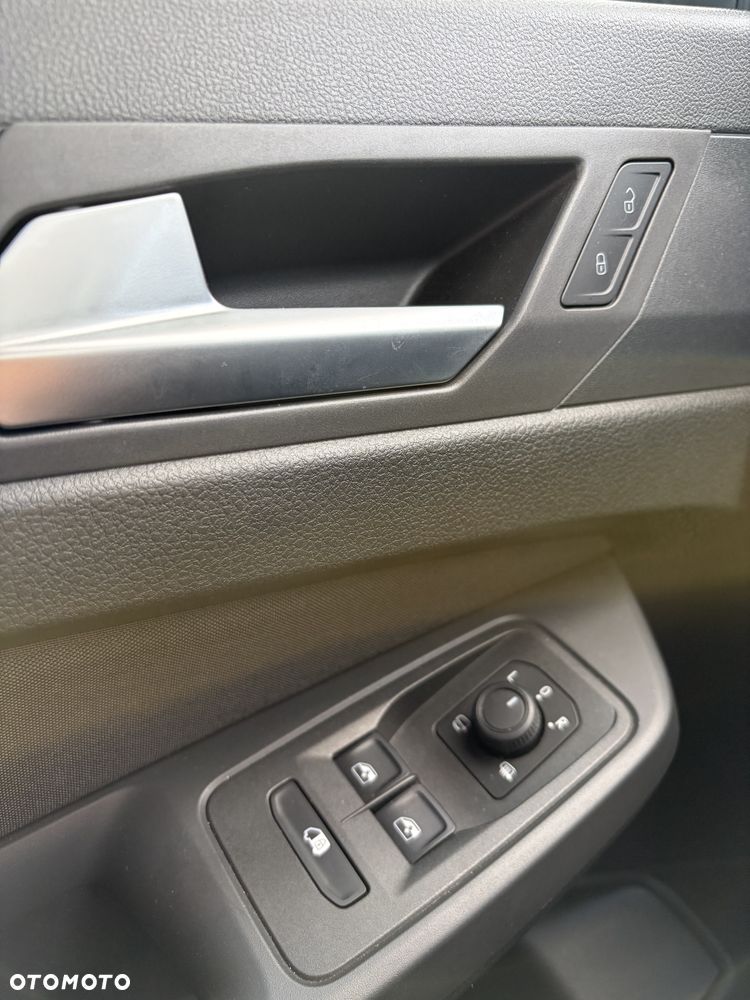 Ford Transit Connect - 17