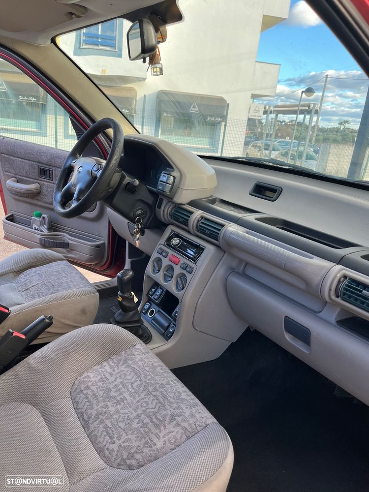 Land Rover Freelander 2.0 di - 18