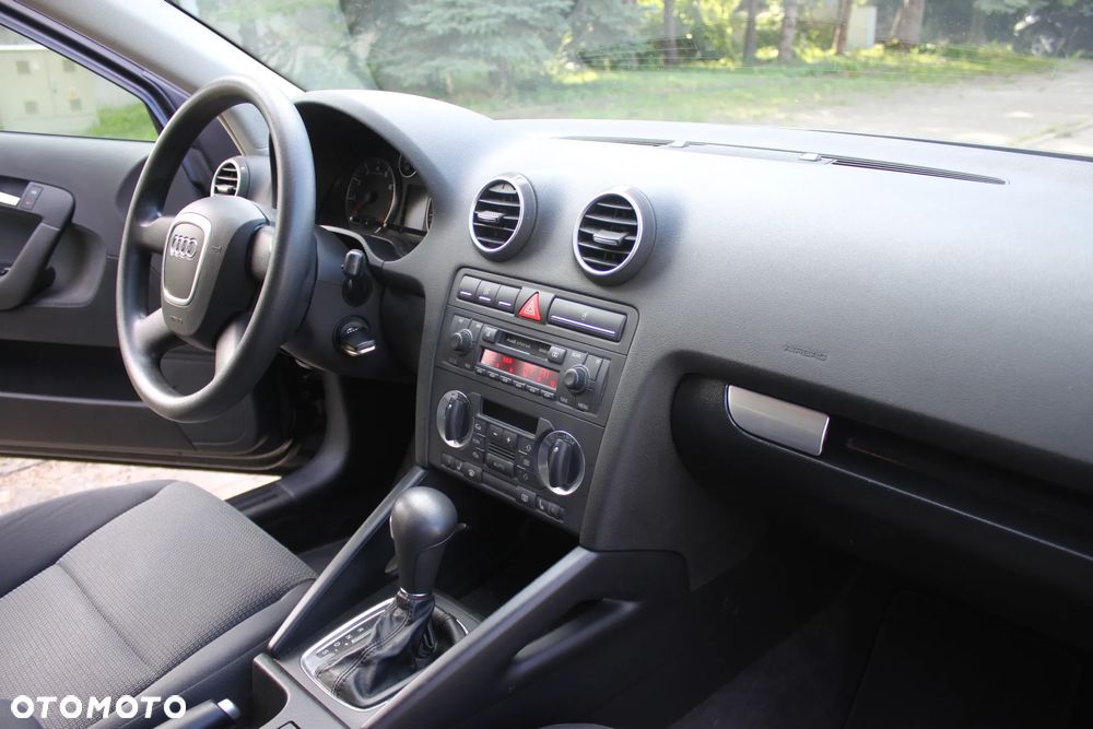 Audi A3 Sportback - 12