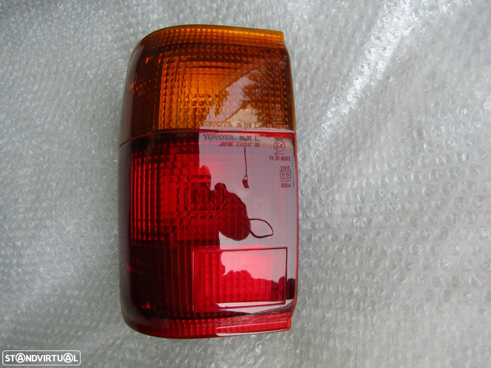 Farolim tras esquerdo TOYOTA HILUX ano 1990/ 95 original - 3