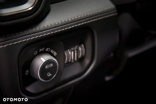 RAM 1500 5.7 Crew Cab Limited - 18