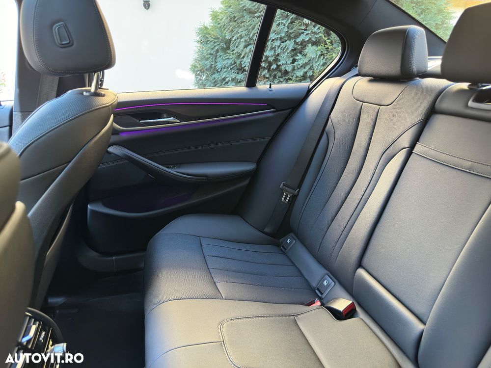 BMW Seria 5 530i Aut. M Sport Edition - 29