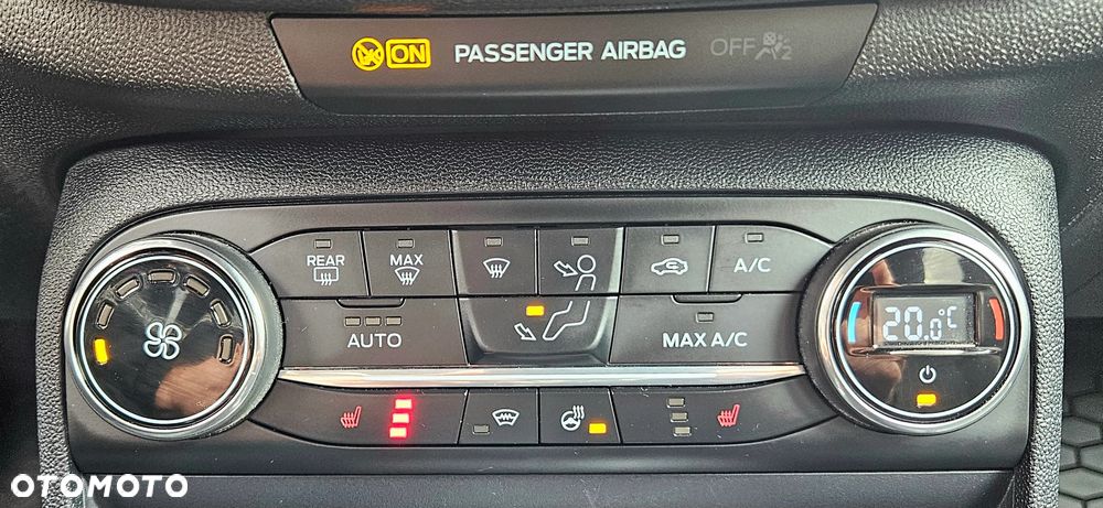 Ford Fiesta 1.0 EcoBoost S&S ACTIVE - 38