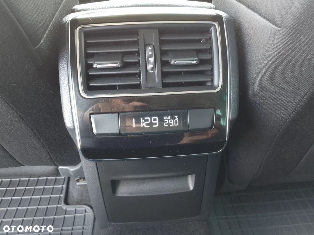 Skoda Superb 1.5 TSI Ambition - 26