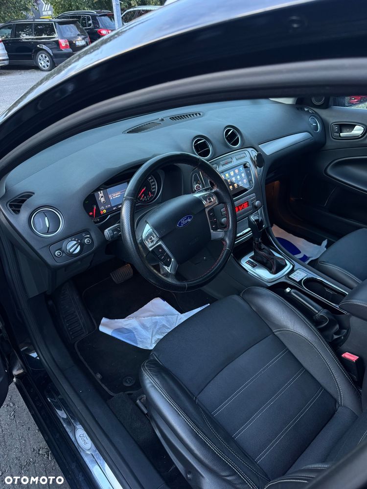 Ford Mondeo - 33