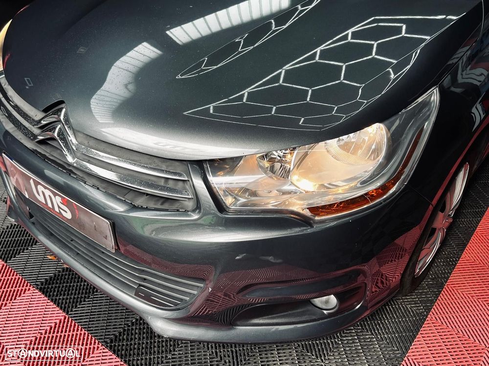 Citroën C4 e-HDi 115 ETG6 Exclusive - 8