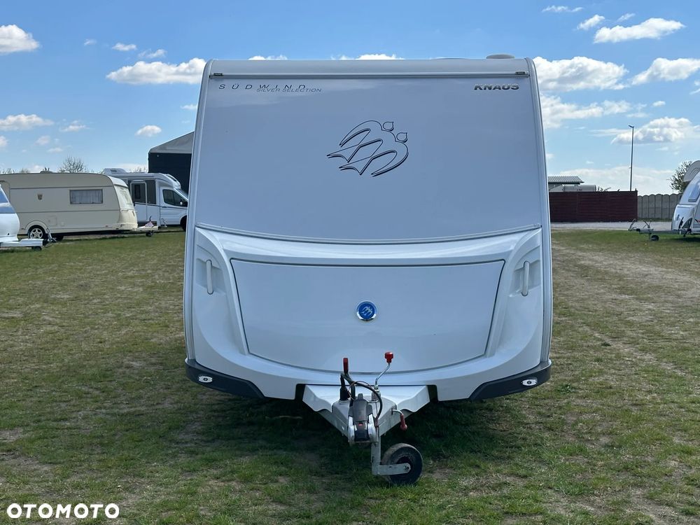 KNAUS 420 SUDWIND SILVER SELECTION z napędem i markizą !!! - 4