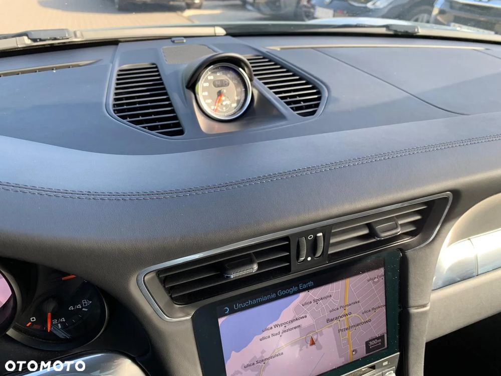 Porsche 911 Carrera S PDK - 12