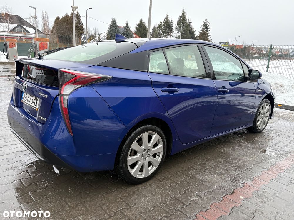 Toyota Prius 1.8 Hybrid Prestige - 8