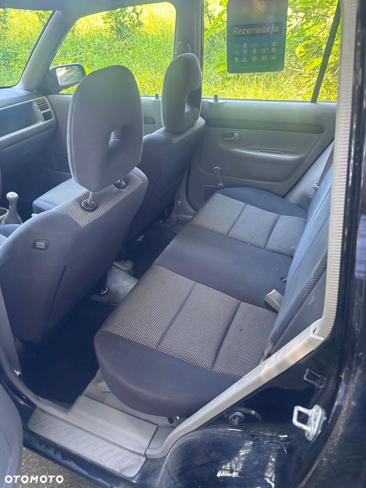 Mazda Demio - 11