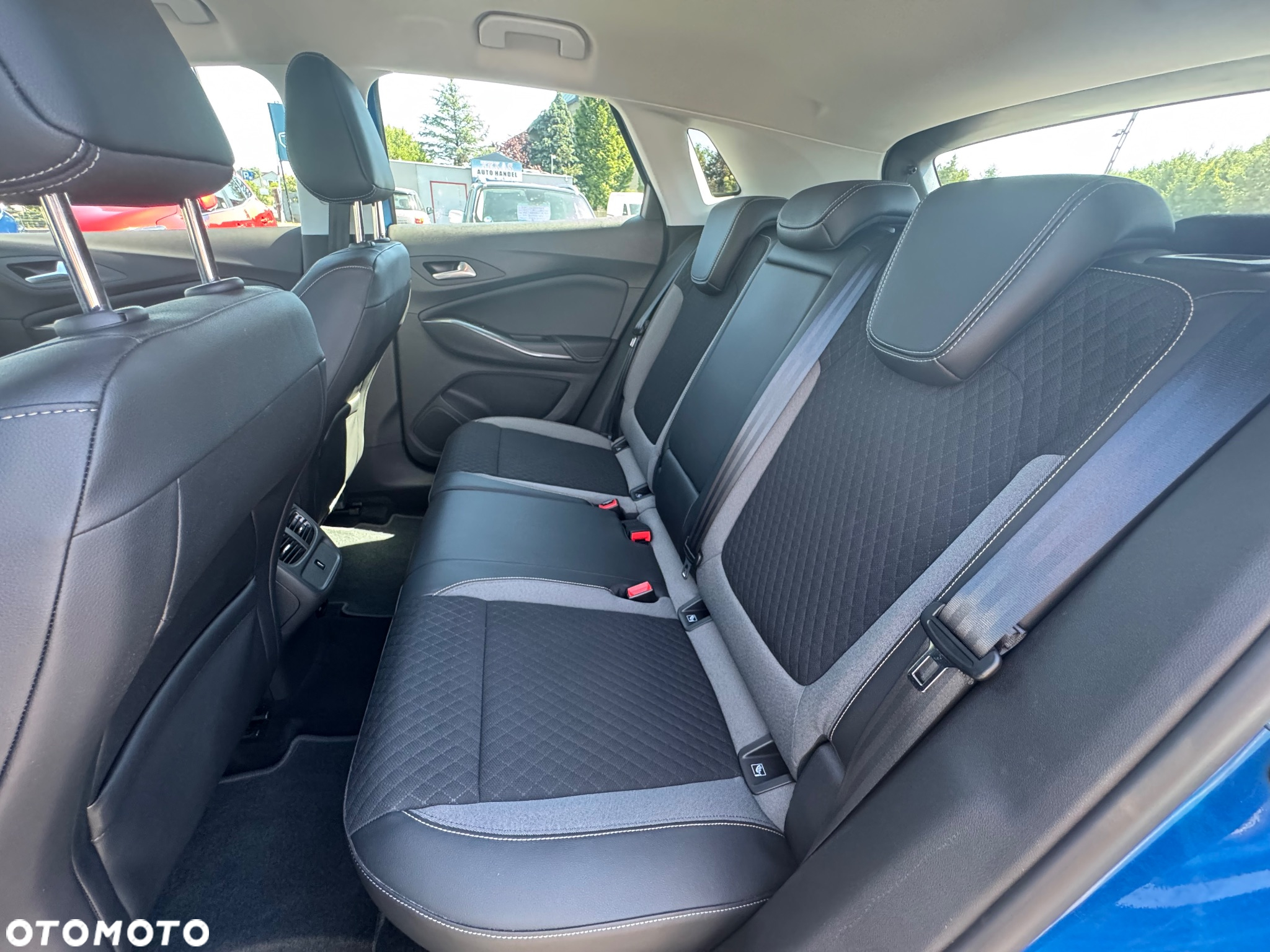 Opel Grandland X 1.2 Start/Stop Automatik 120 Jahre - 16