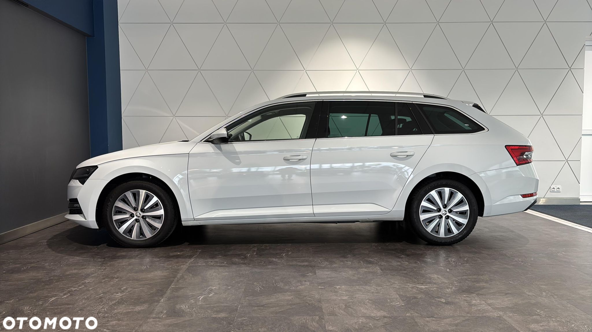Skoda Superb - 2