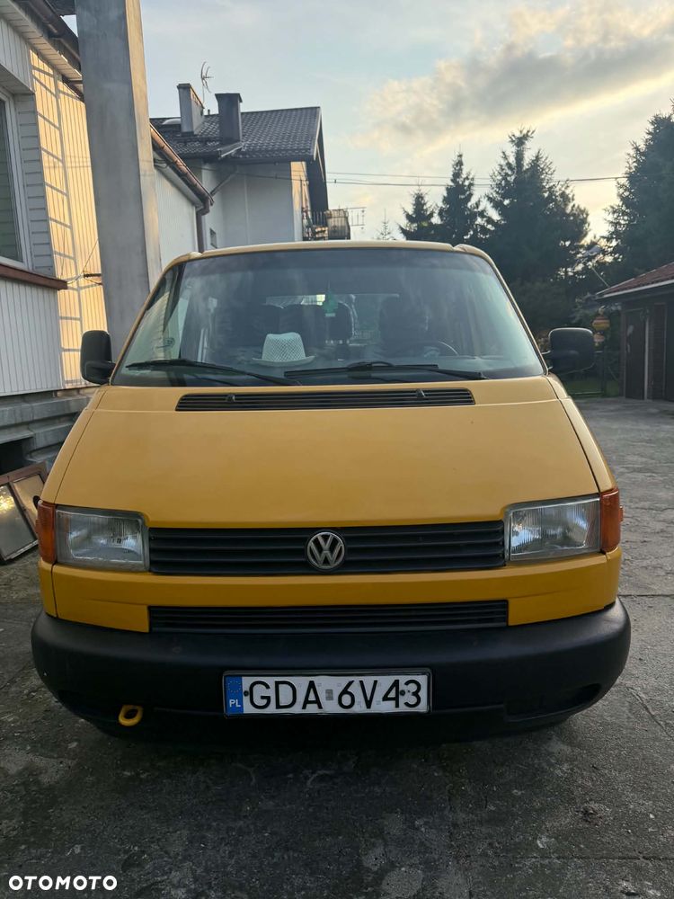 Volkswagen Transporter - 1