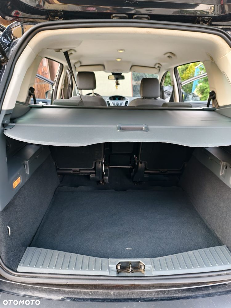 Ford Grand C-MAX - 17