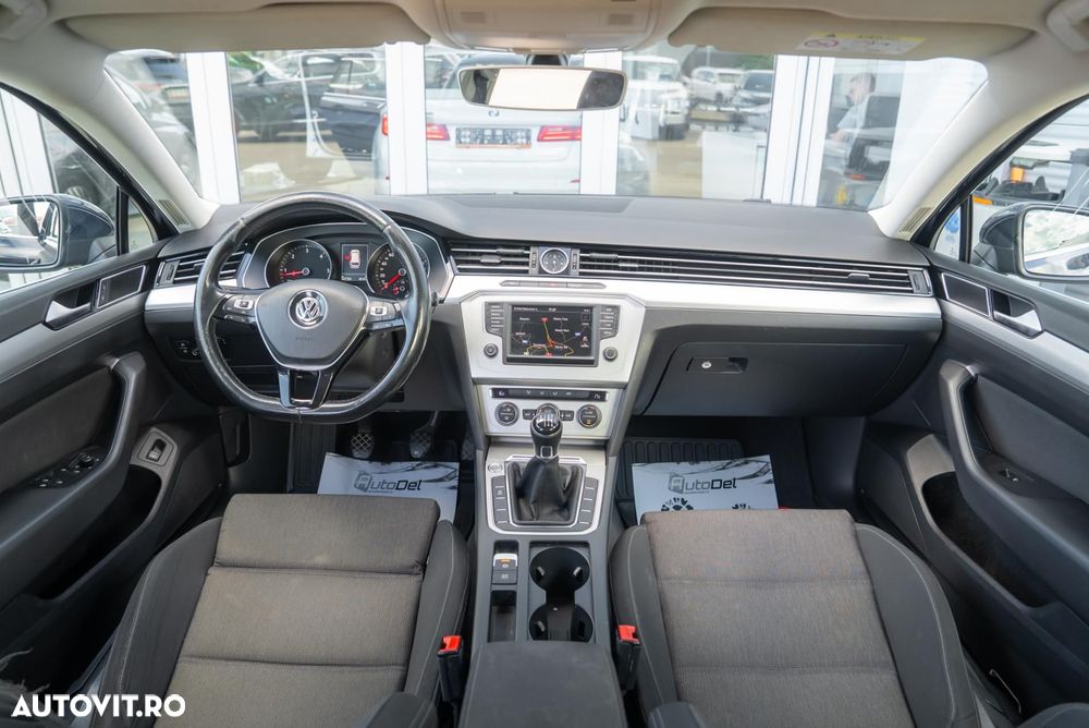 Volkswagen Passat 1.6 TDI SCR BlueMotion Trendline - 18