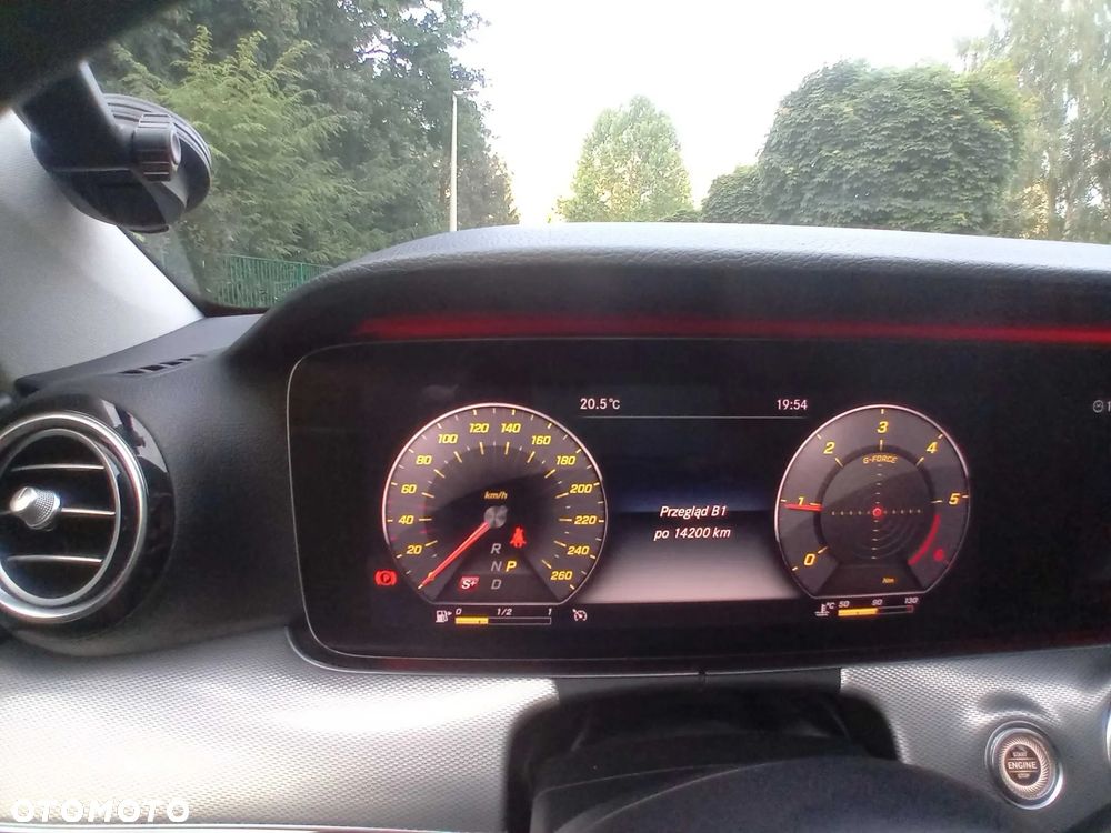 Mercedes-Benz Klasa E 200 d 9G-TRONIC - 24