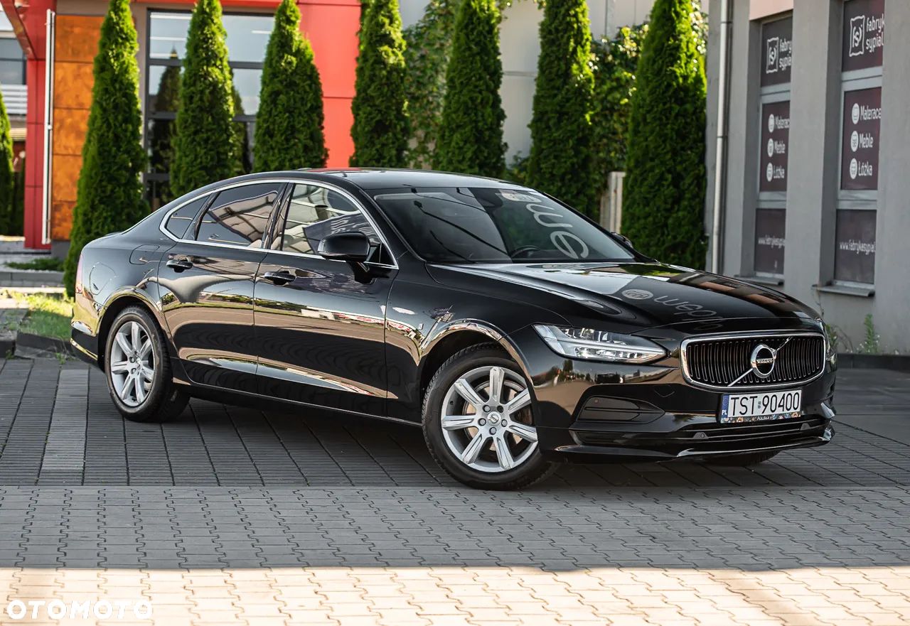 Volvo S90 - 1