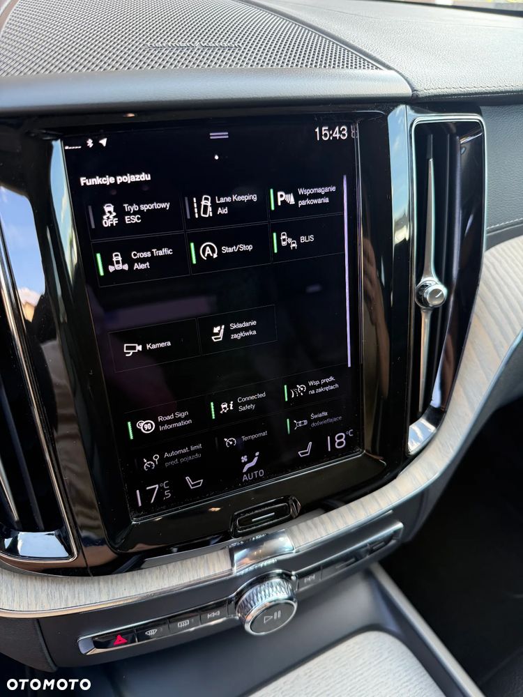 Volvo XC 60 B5 D AWD Geartronic Inscription - 23