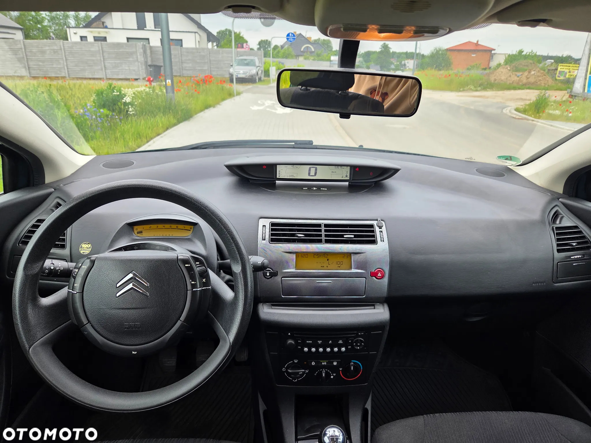 Citroën C4 1.6 16V Confort - 12