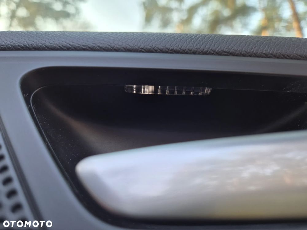 Peugeot 308 BlueHDi FAP 150 EAT6 Stop&Start GT-Line Edition - 21