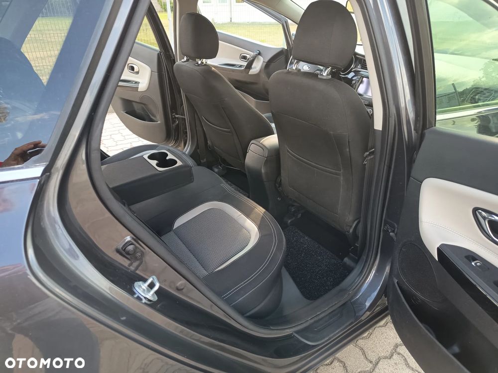 Kia Ceed - 14