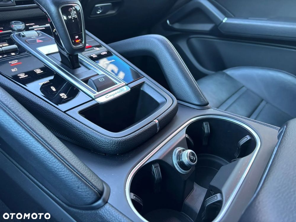 Porsche Cayenne Platinum Edition - 22