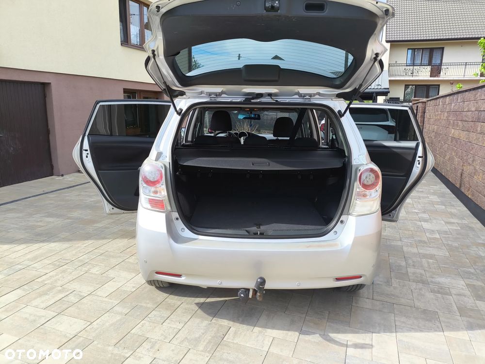 Toyota Verso 2.0 D-4D Sol - 9