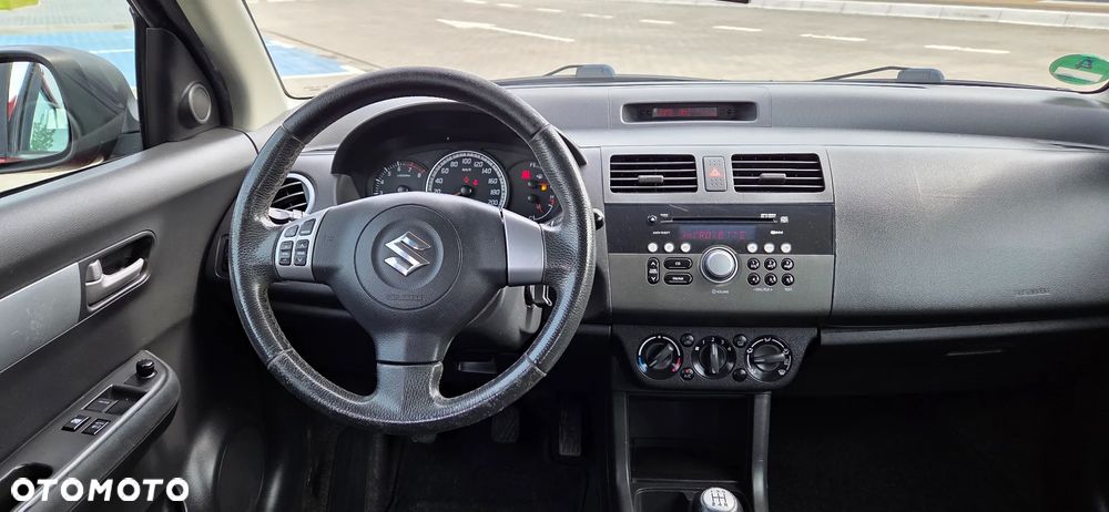 Suzuki Swift 1.3 Limited 25 - 8