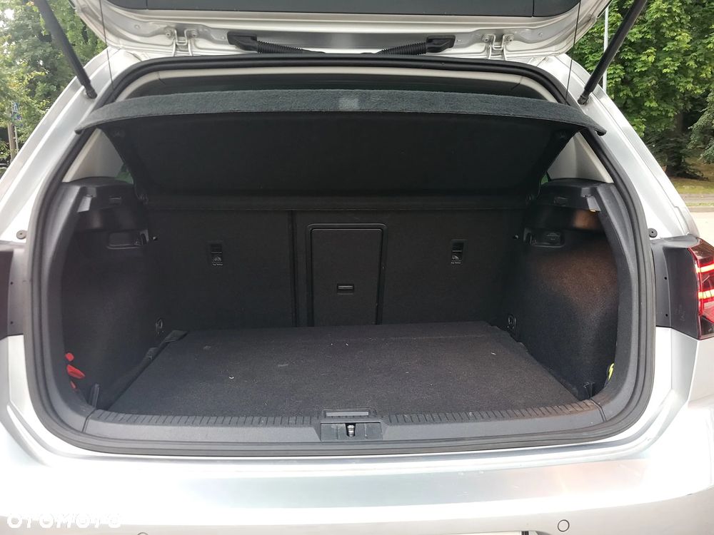 Volkswagen Golf 2.0 TDI SCR DSG Highline - 39