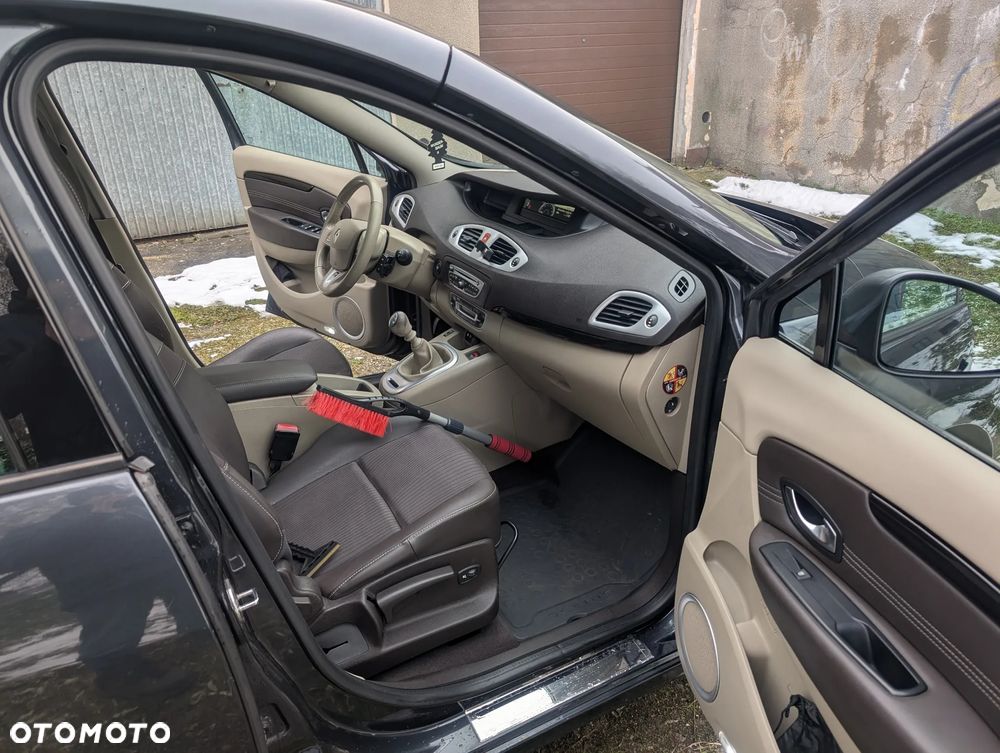 Renault Scenic 1.4 16V TCE Privilege - 12