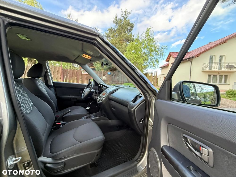 Kia Soul 1.6 CRDI Spirit - 17