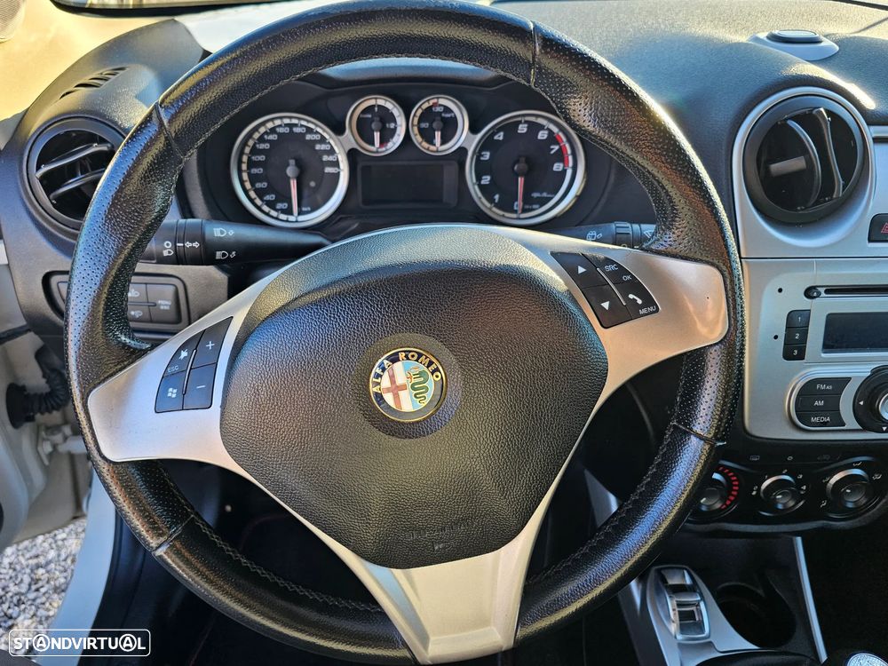 Alfa Romeo MiTo 1.4 MultiAir Distinctive - 12