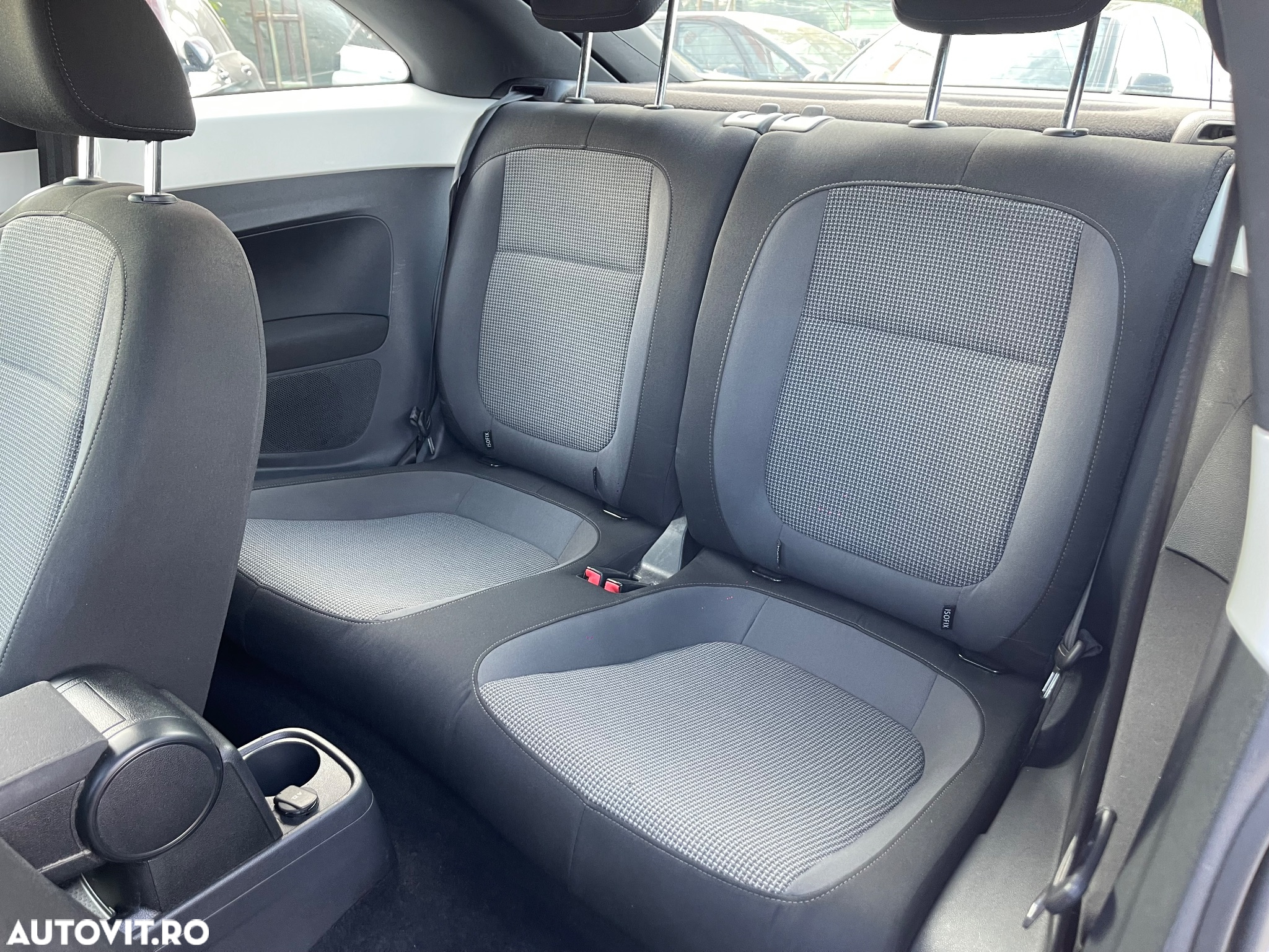 Volkswagen Beetle 1.6 TDI Design - 38