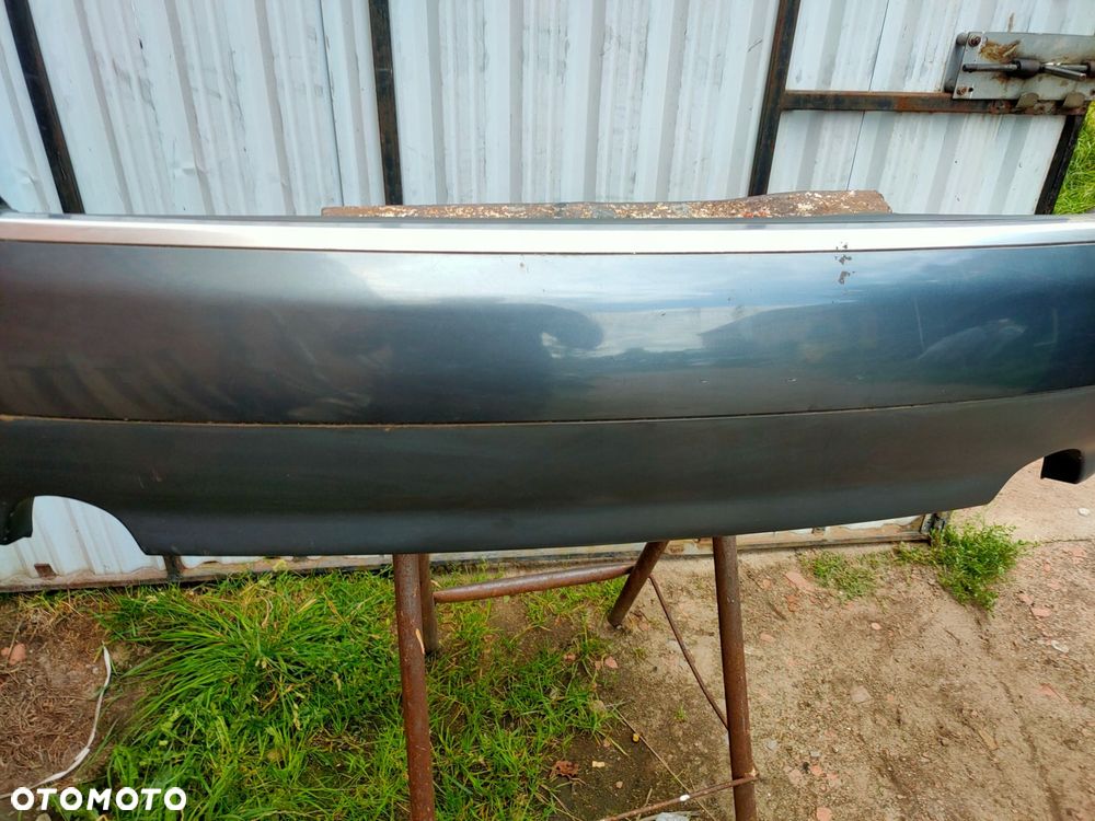 zderzak tył audi a4 b6 kombi kolor lx7z 2 rury - 3