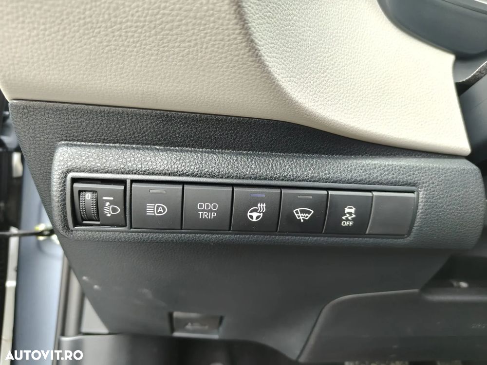 Toyota Corolla 1.8 HSD Dynamic - 27