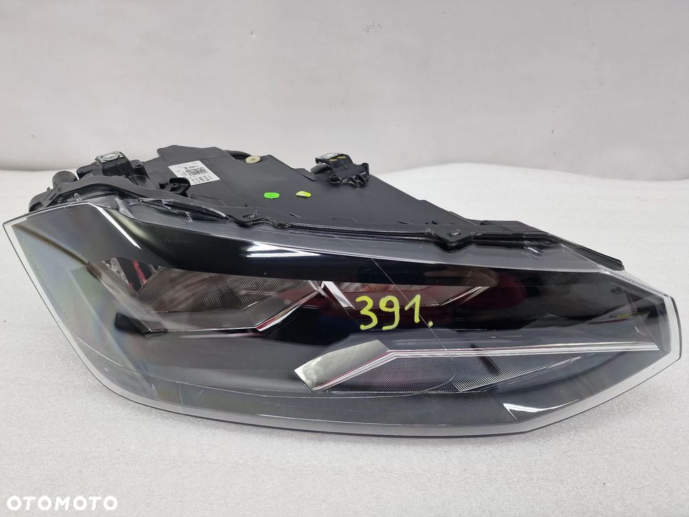 VW POLO VI 6 2G0 17- PRAWA LAMPA ZWYKŁA PRZEDNIA PRZÓD , NR 2G1941006 , NR AUKCJI LA391 - 1
