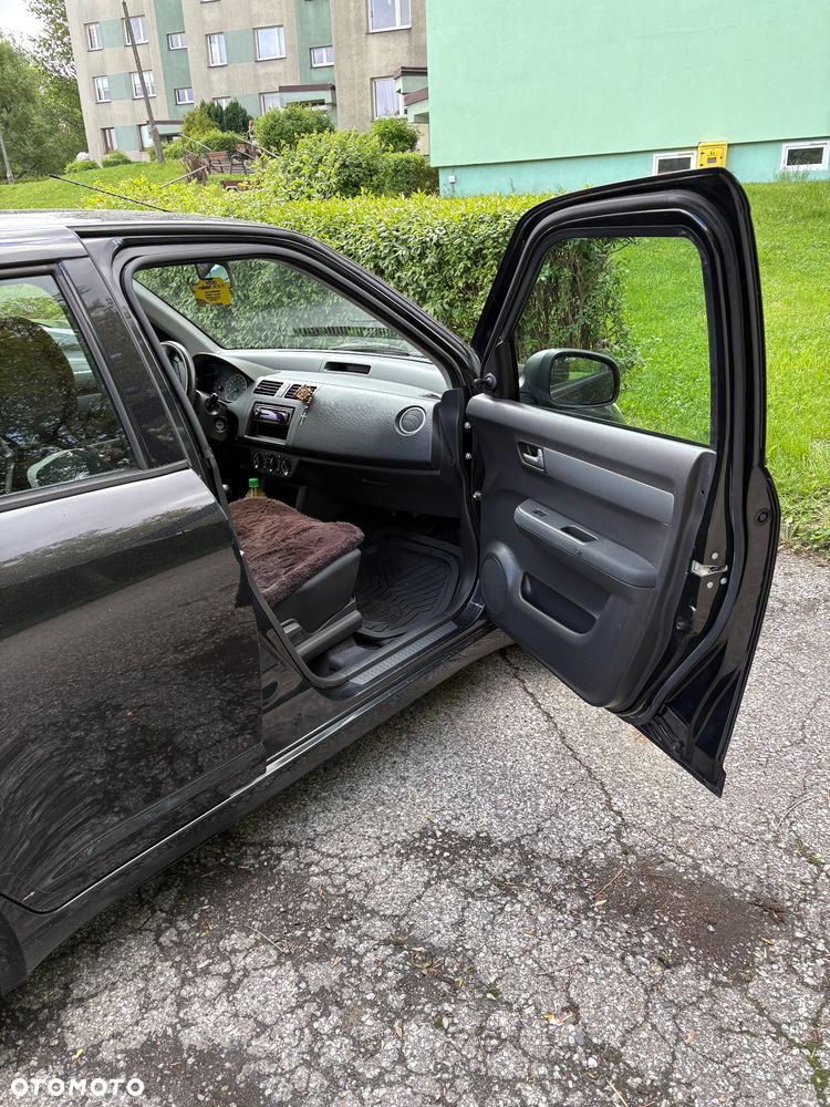 Suzuki Swift - 10