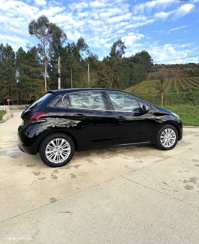 Peugeot 208 1.6 BlueHDi Allure - 5