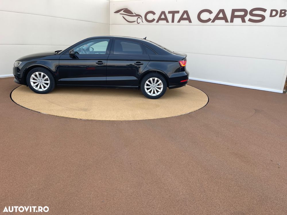 Audi A3 1.6 TDI (clean diesel) S tronic Ambiente - 8
