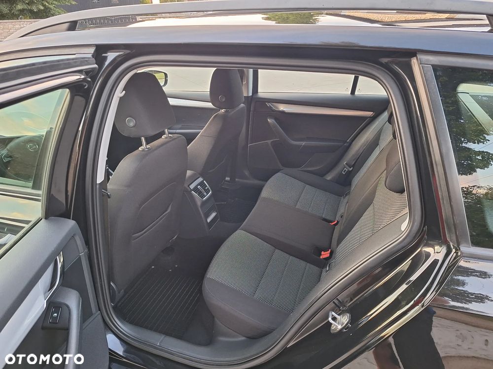 Skoda Octavia 1.6 TDI Ambition - 6