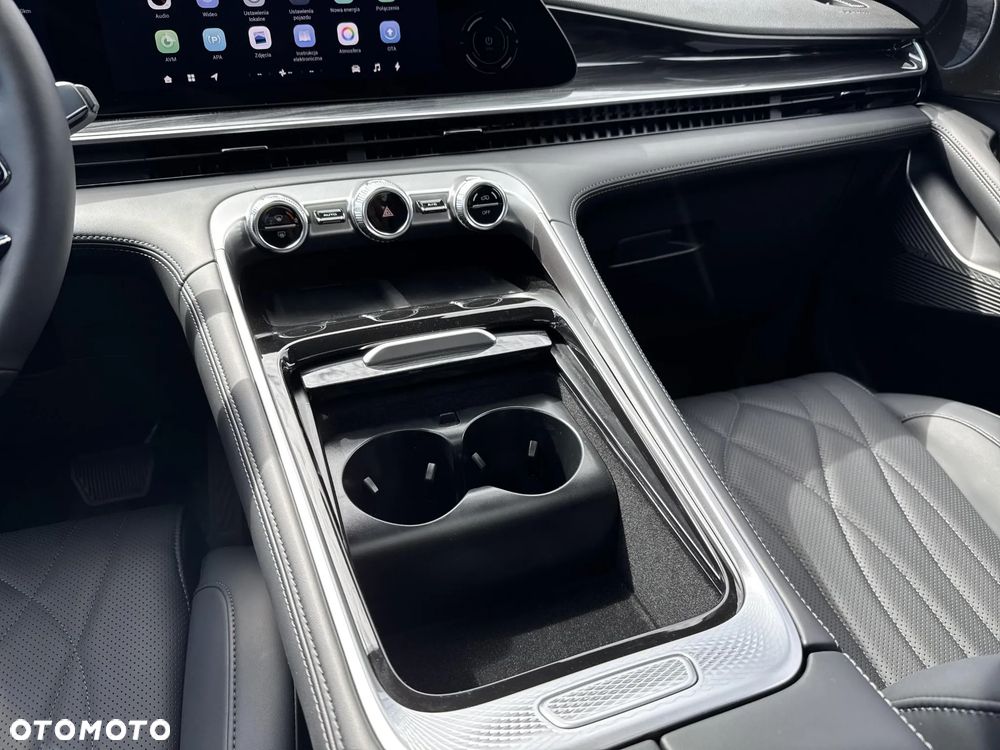 Omoda 9 1.5 Super Hybrid Exclusive AWD - 14