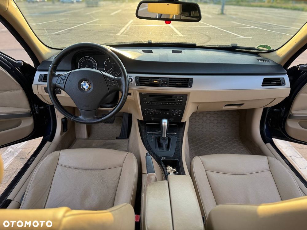 BMW Seria 3 320d DPF - 23