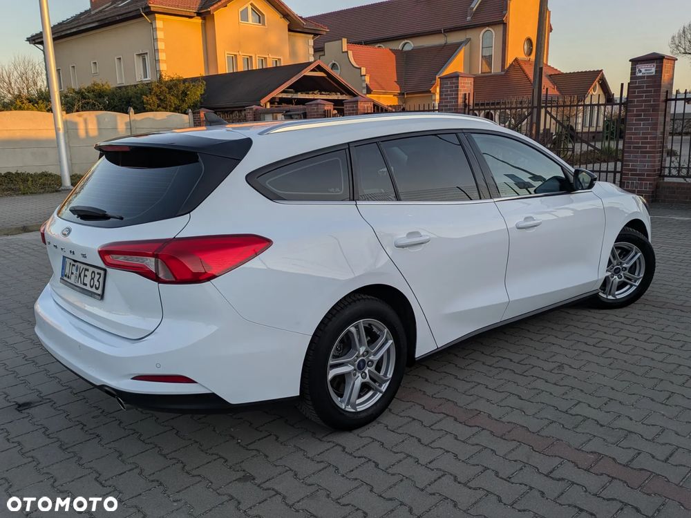 Ford Focus 1.5 EcoBlue Start-Stopp-System COOL&CONNECT - 6