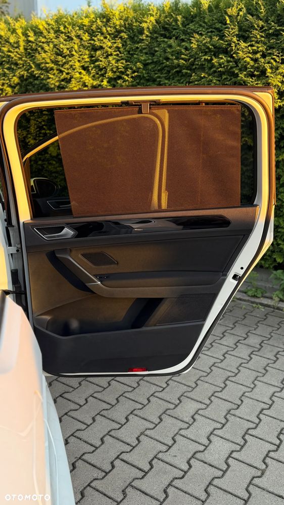 Volkswagen Touran 1.8 TSI BMT Highline DSG - 11