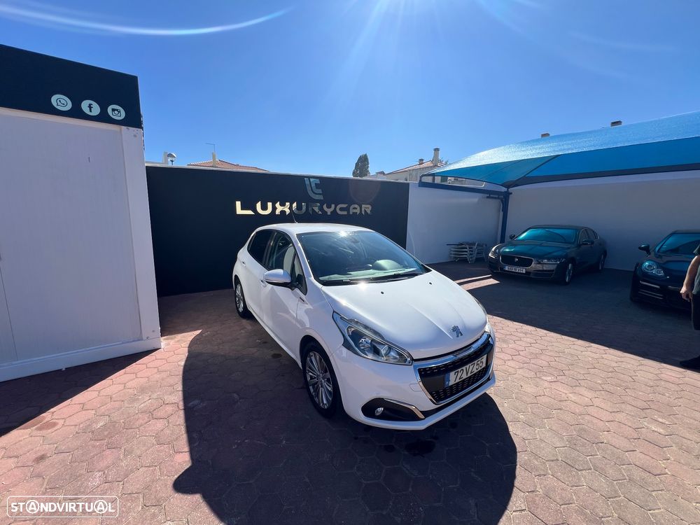 Peugeot 208 - 7