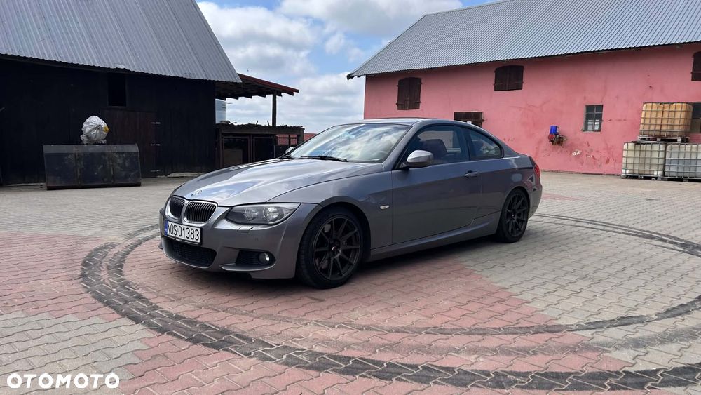 BMW Seria 3 335i M Sport Edition - 1