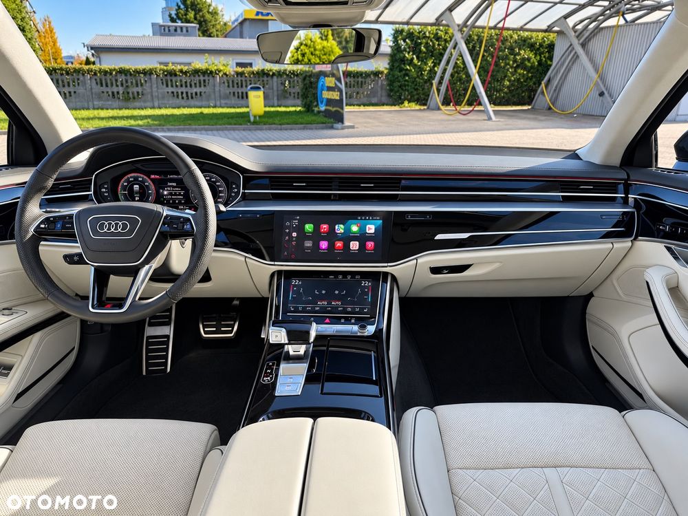 Audi A8 - 6