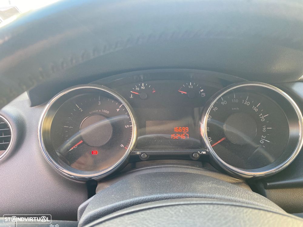 Peugeot 3008 1.6 HDi Active - 22