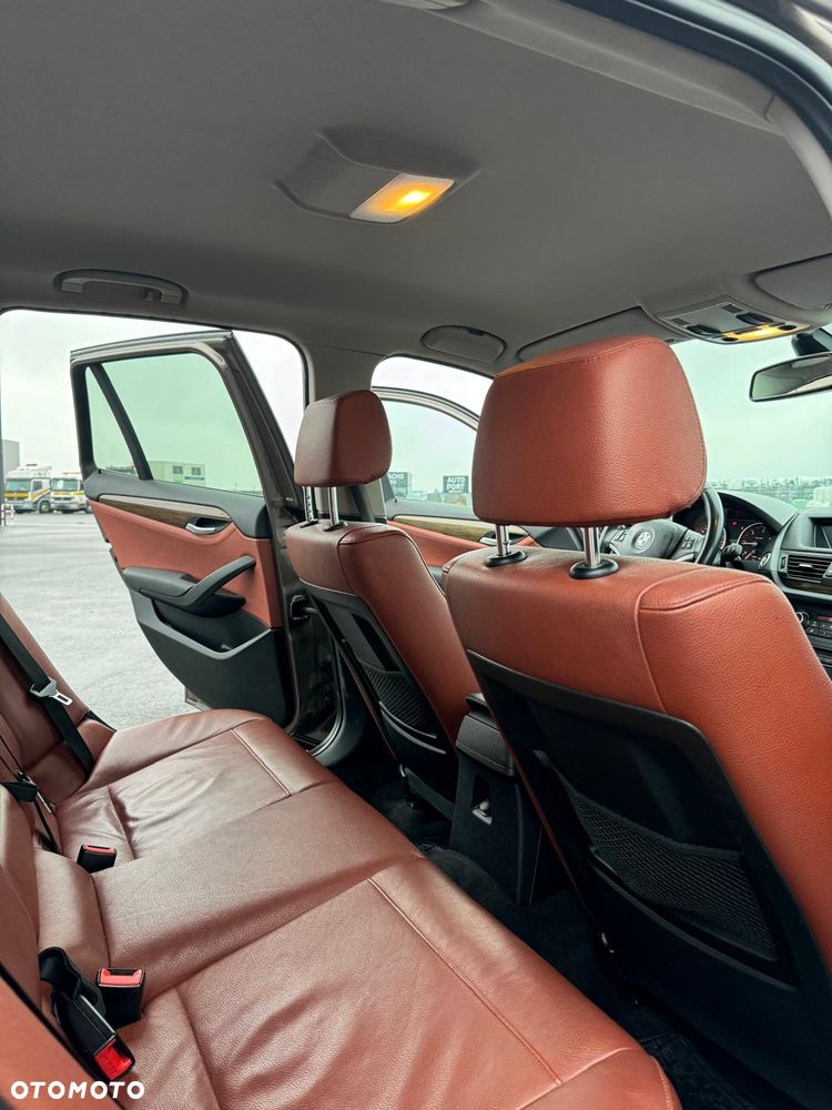 BMW X1 sDrive20d - 15